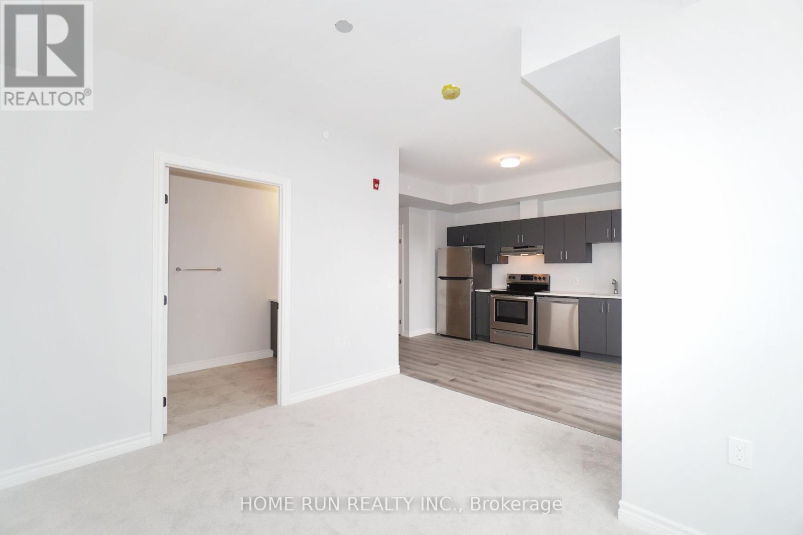Photo 16 of 302 1350 Hemlock Road, Ottawa ON