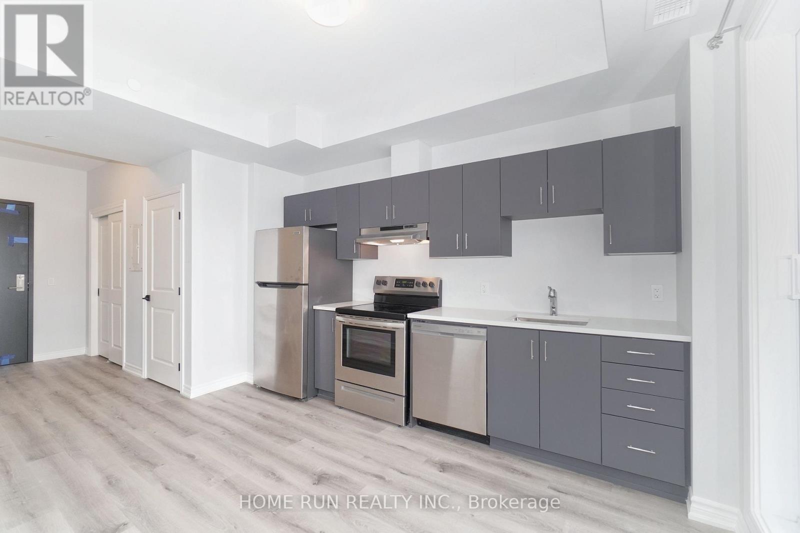 Photo 11 of 302 1350 Hemlock Road, Ottawa ON