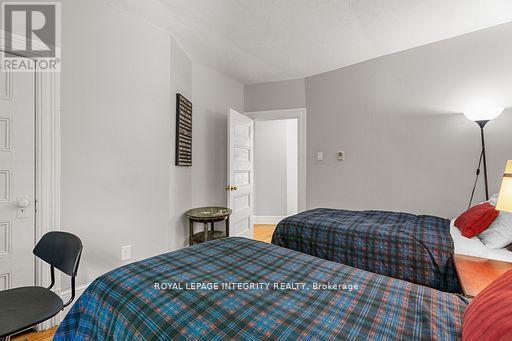 Photo 6 of 339 Chapel Street, Ottawa ON