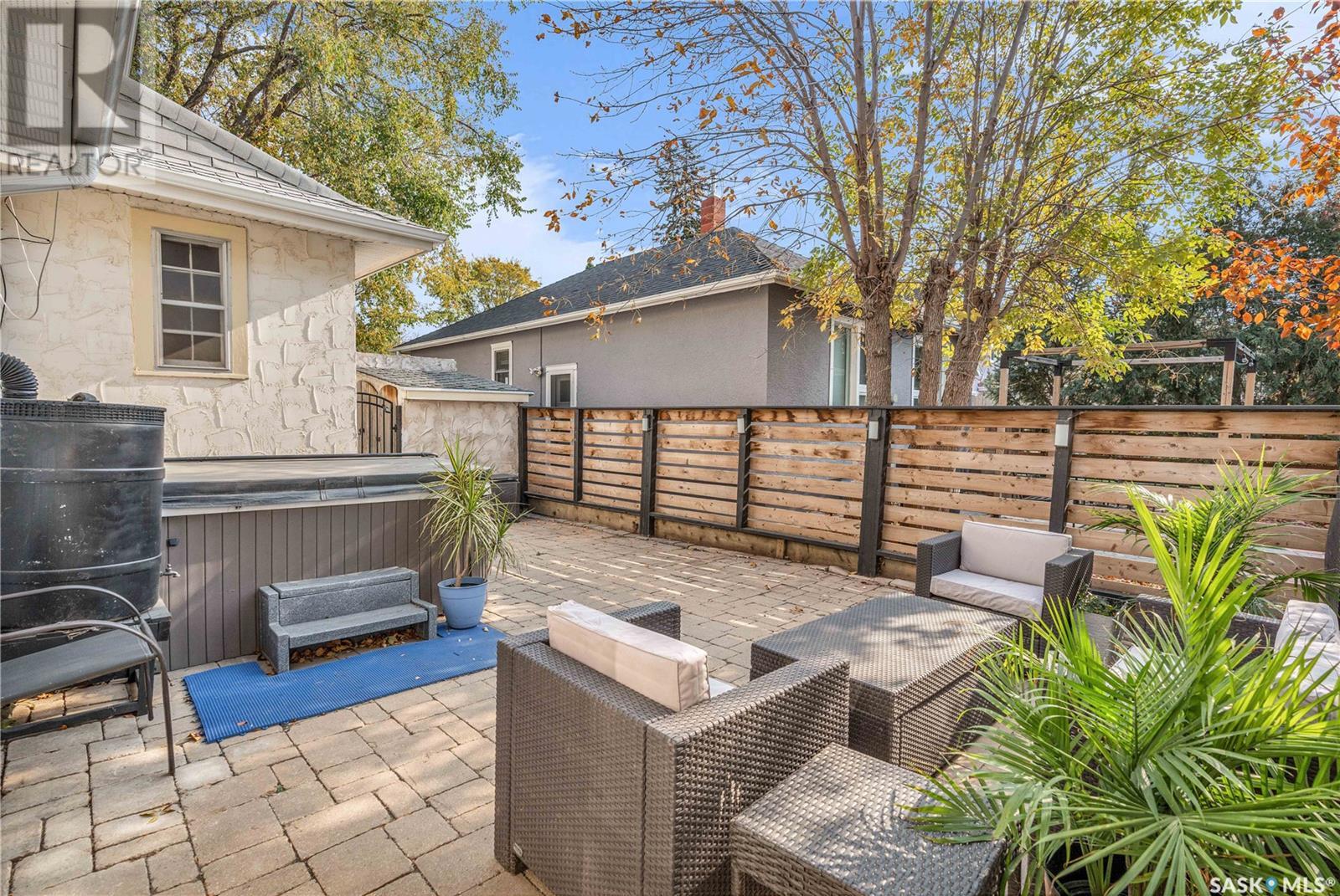 Photo 3 of 3120 Rae Street, Regina SK