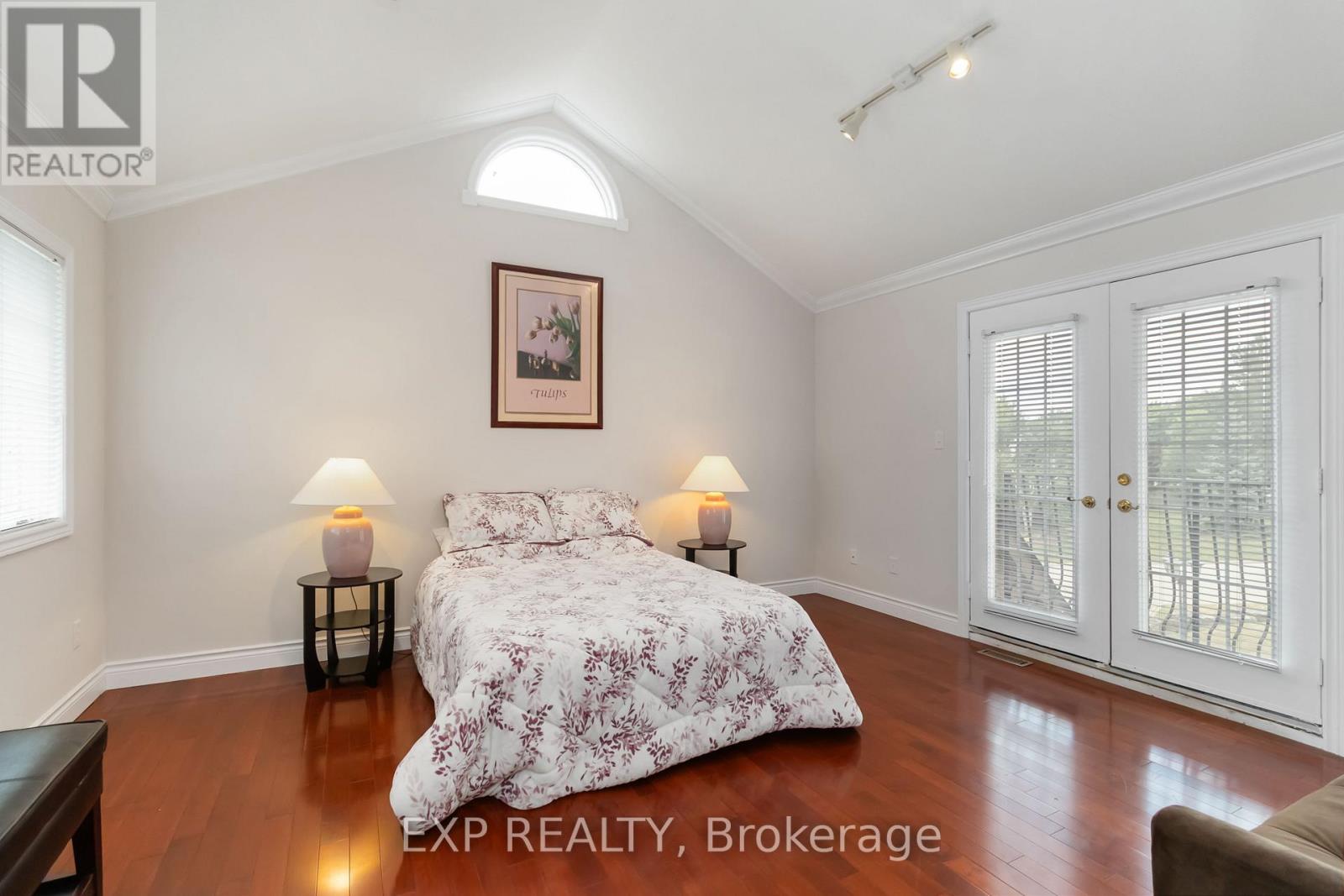 Photo 39 of 1401 Tamworth Court, Burlington ON