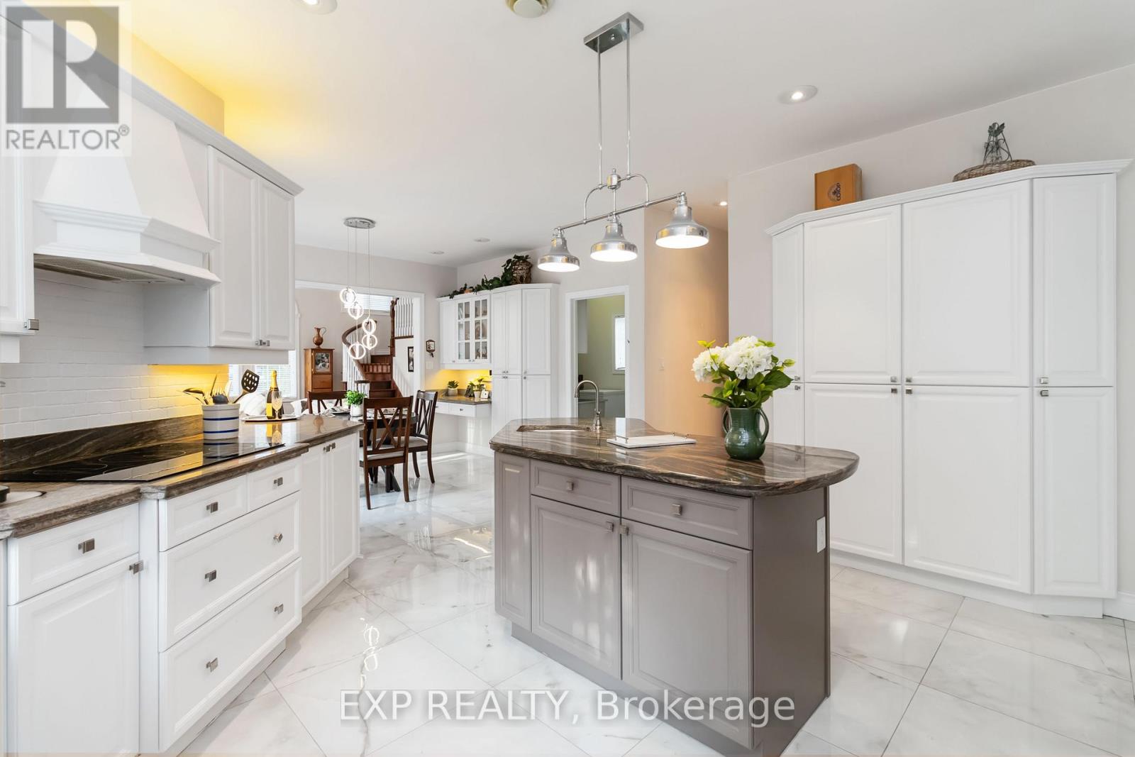 Photo 18 of 1401 Tamworth Court, Burlington ON