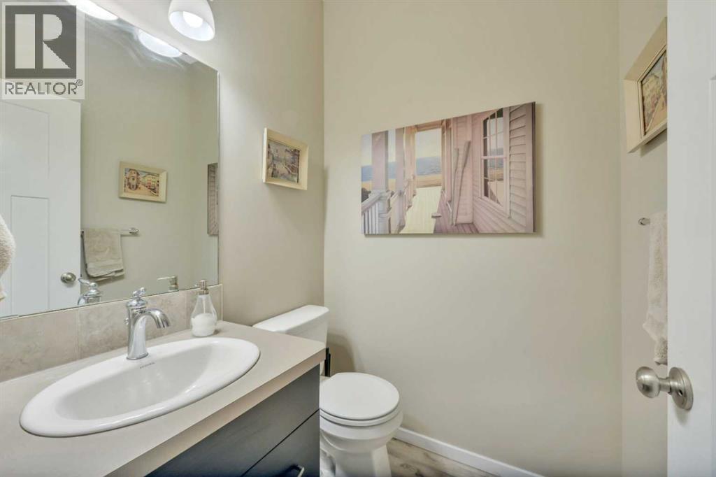 Photo 17 of 5 5301 Windward Place, Sylvan Lake AB