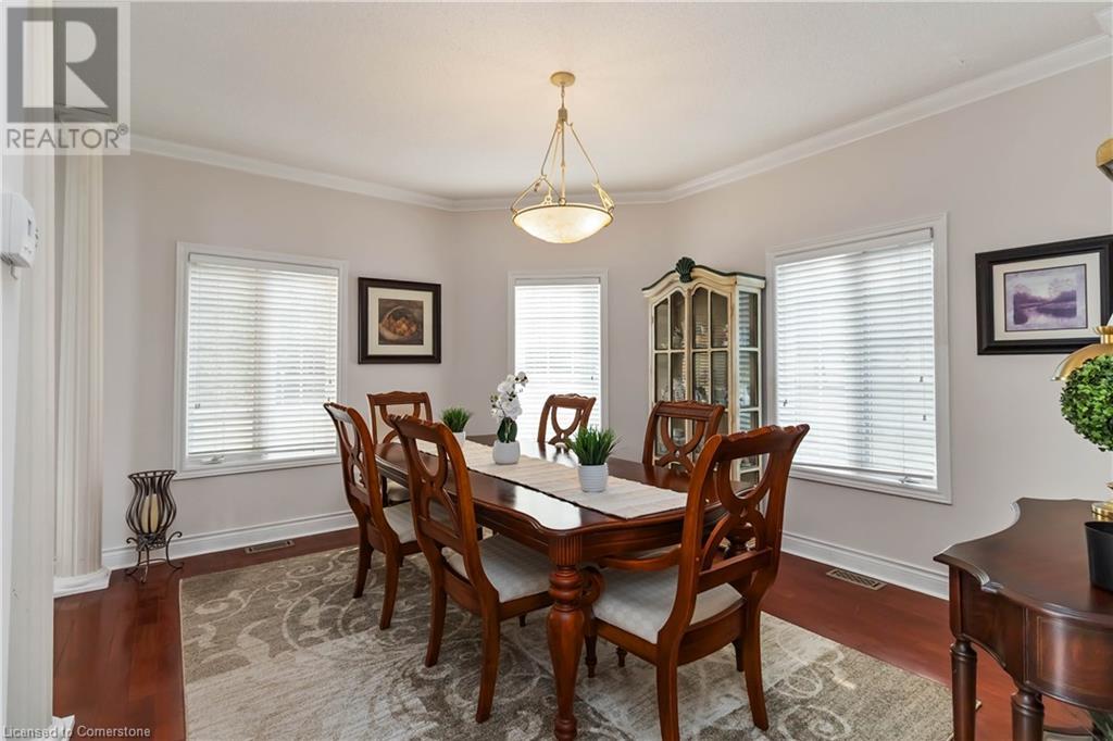 Photo 24 of 1401 Tamworth Court, Burlington ON
