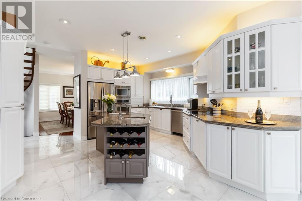 Photo 20 of 1401 Tamworth Court, Burlington ON