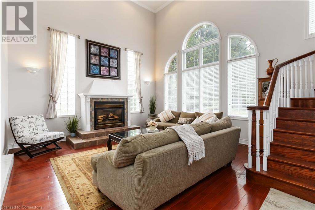 Photo 14 of 1401 Tamworth Court, Burlington ON