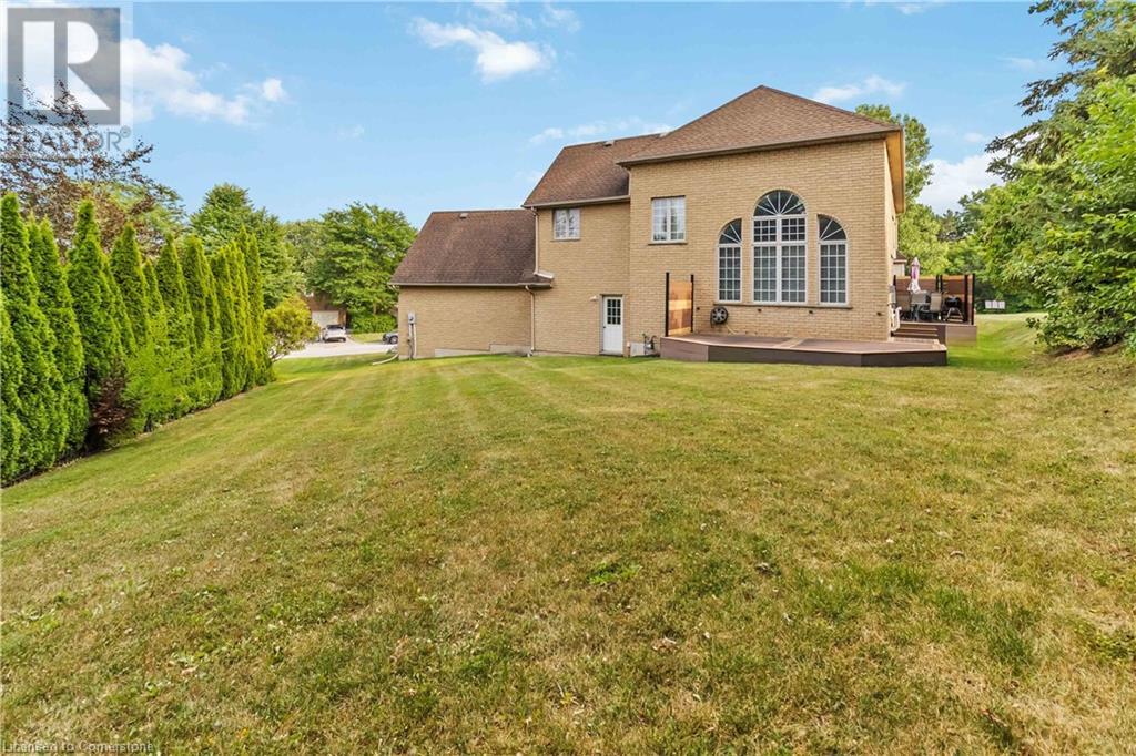 Photo 48 of 1401 Tamworth Court, Burlington ON