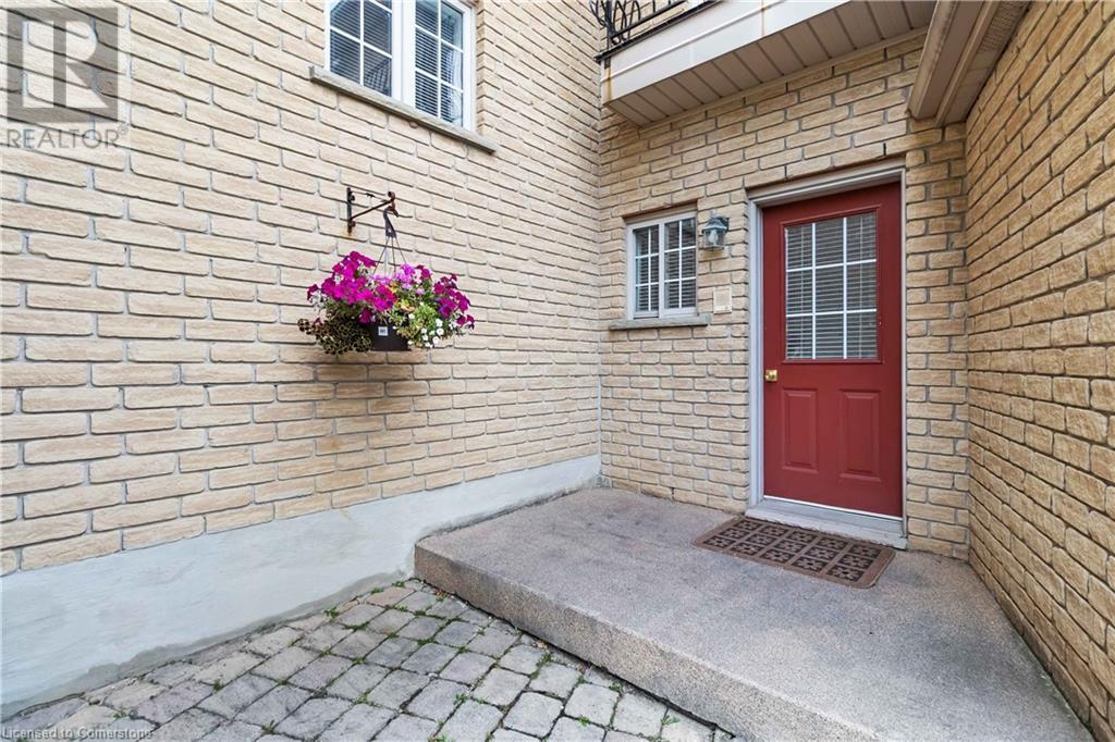 Photo 44 of 1401 Tamworth Court, Burlington ON