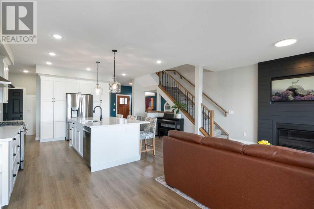 Photo 20 of 835 Lakewood Circle, Strathmore AB