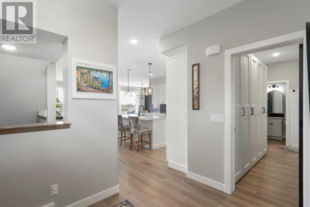 Photo 8 of 835 Lakewood Circle, Strathmore AB