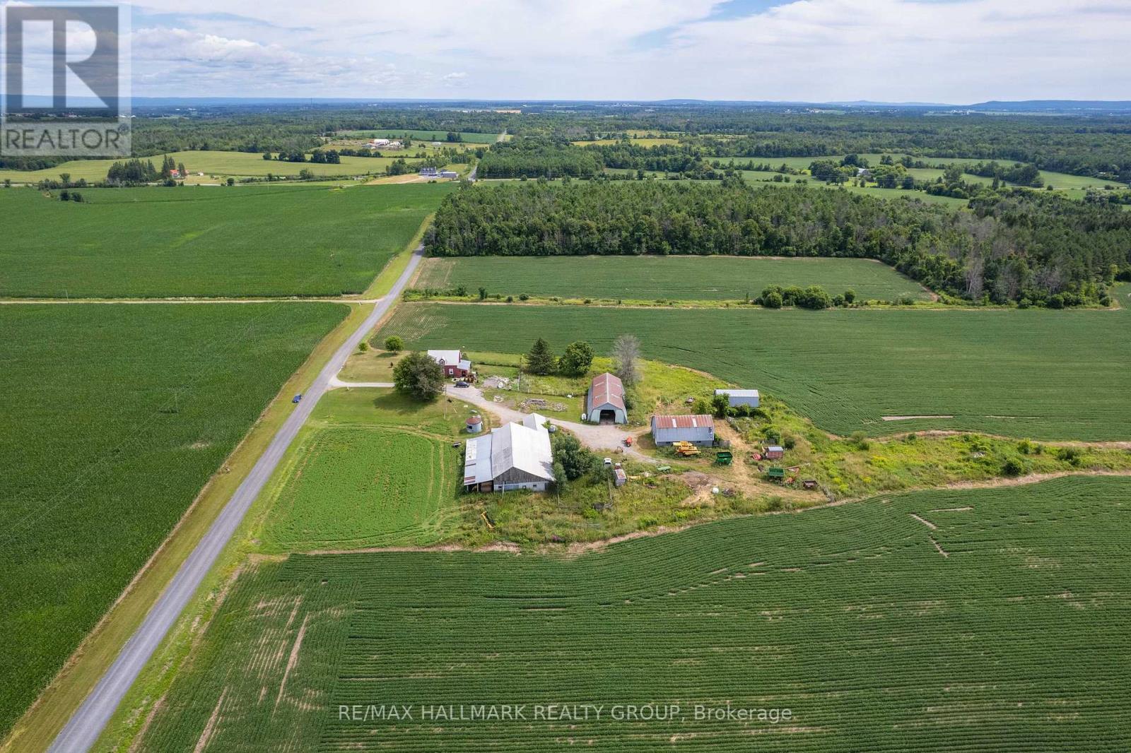 Photo 3 of 21580 Seven Hills Road, North Glengarry ON