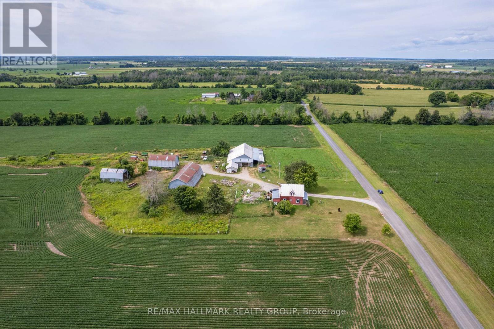 Photo 4 of 21580 Seven Hills Road, North Glengarry ON