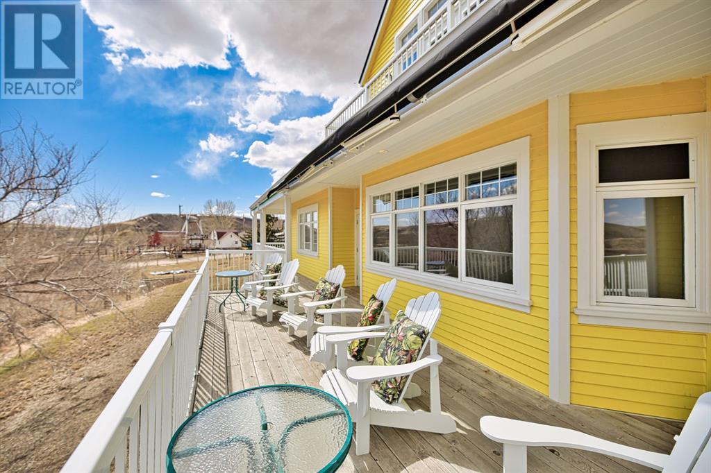 Photo 28 of 111 Severn Avenue, Rosebud AB
