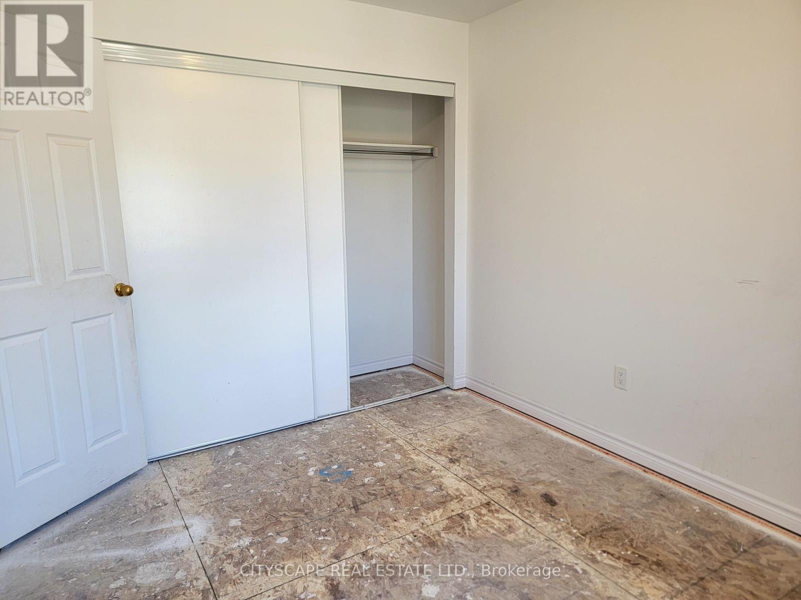 Photo 33 of 228 Ridley Crescent, Southgate ON