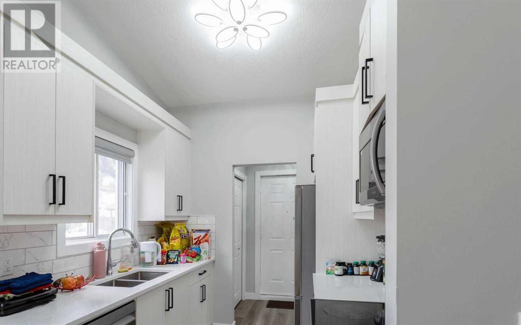 Single Family House 3 Level for Sale in  Whitehaven Road NE Whitehorn Calgary 