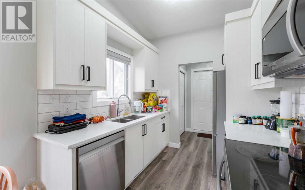 Single Family House 3 Level for Sale in  Whitehaven Road NE Whitehorn Calgary 