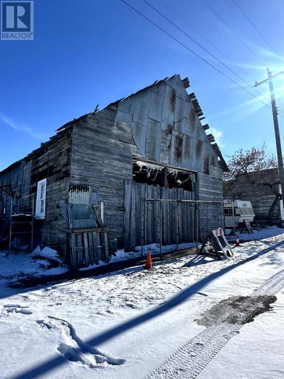 Photo 7 of 204 1 Avenue E, Hussar AB
