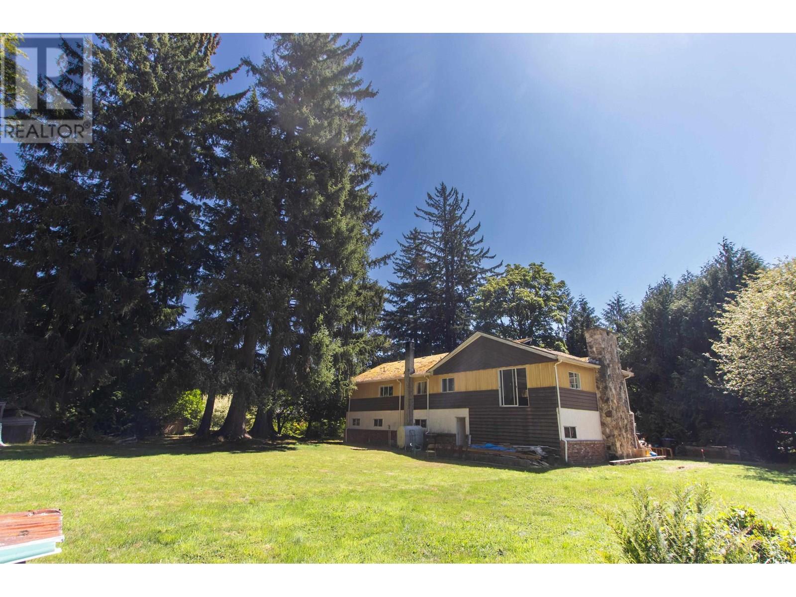 Photo 1 of 1397 Judd Road, Squamish BC