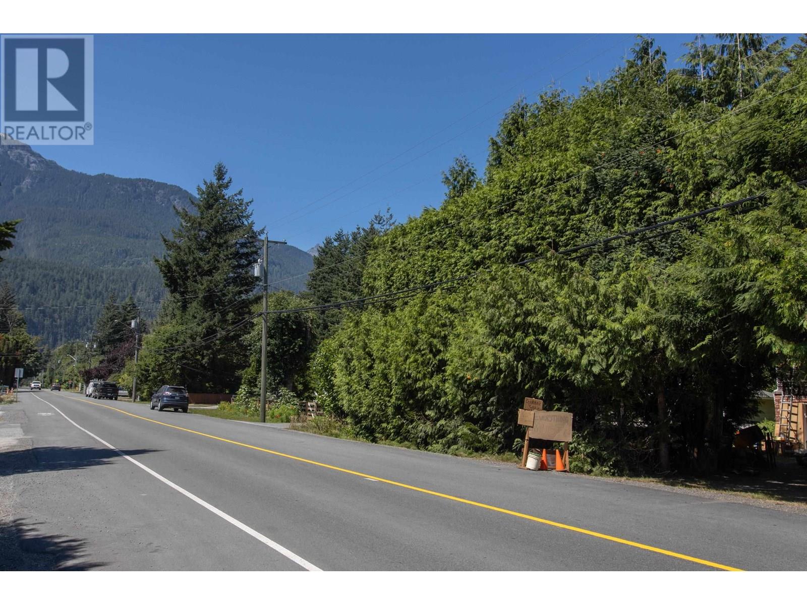 Photo 12 of 1397 Judd Road, Squamish BC