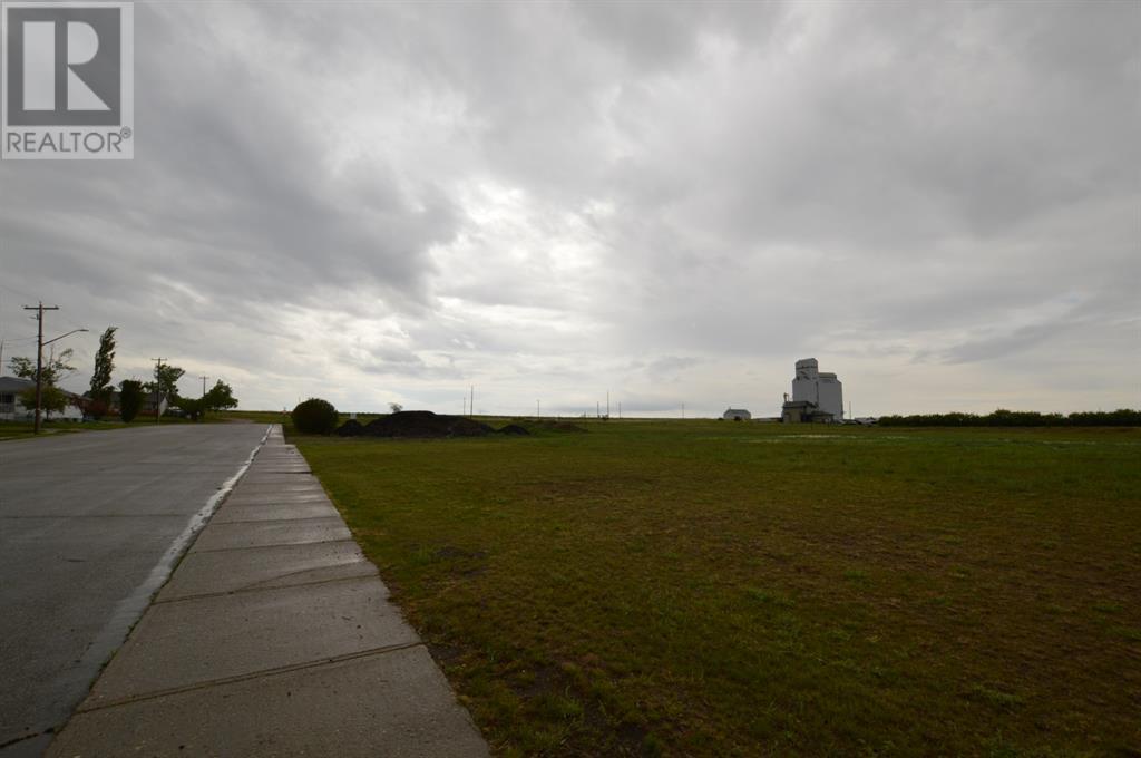 Photo 9 of 255 1 Avenue W, Hussar AB