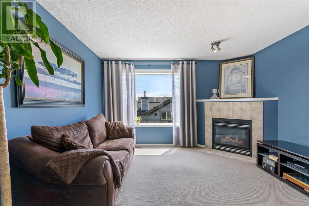 Single Family House for Sale in  Tuscany Springs Rise NW Tuscany Calgary 
