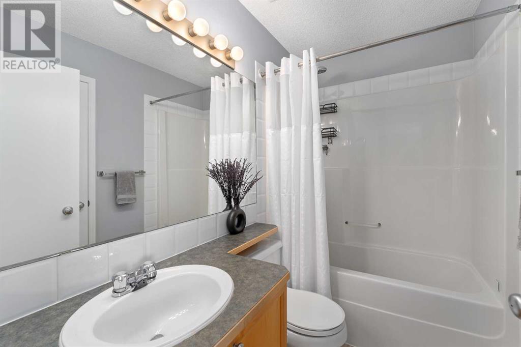 Single Family House for Sale in  Tuscany Springs Rise NW Tuscany Calgary 