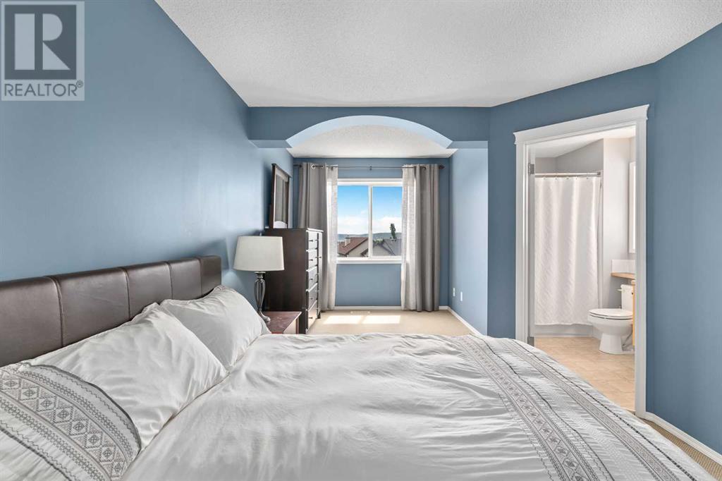Single Family House for Sale in  Tuscany Springs Rise NW Tuscany Calgary 