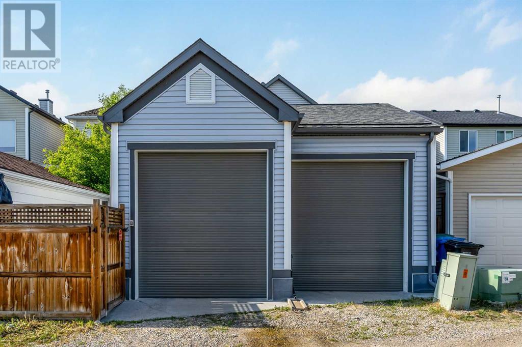 Single Family House for Sale in  Tuscany Springs Rise NW Tuscany Calgary 