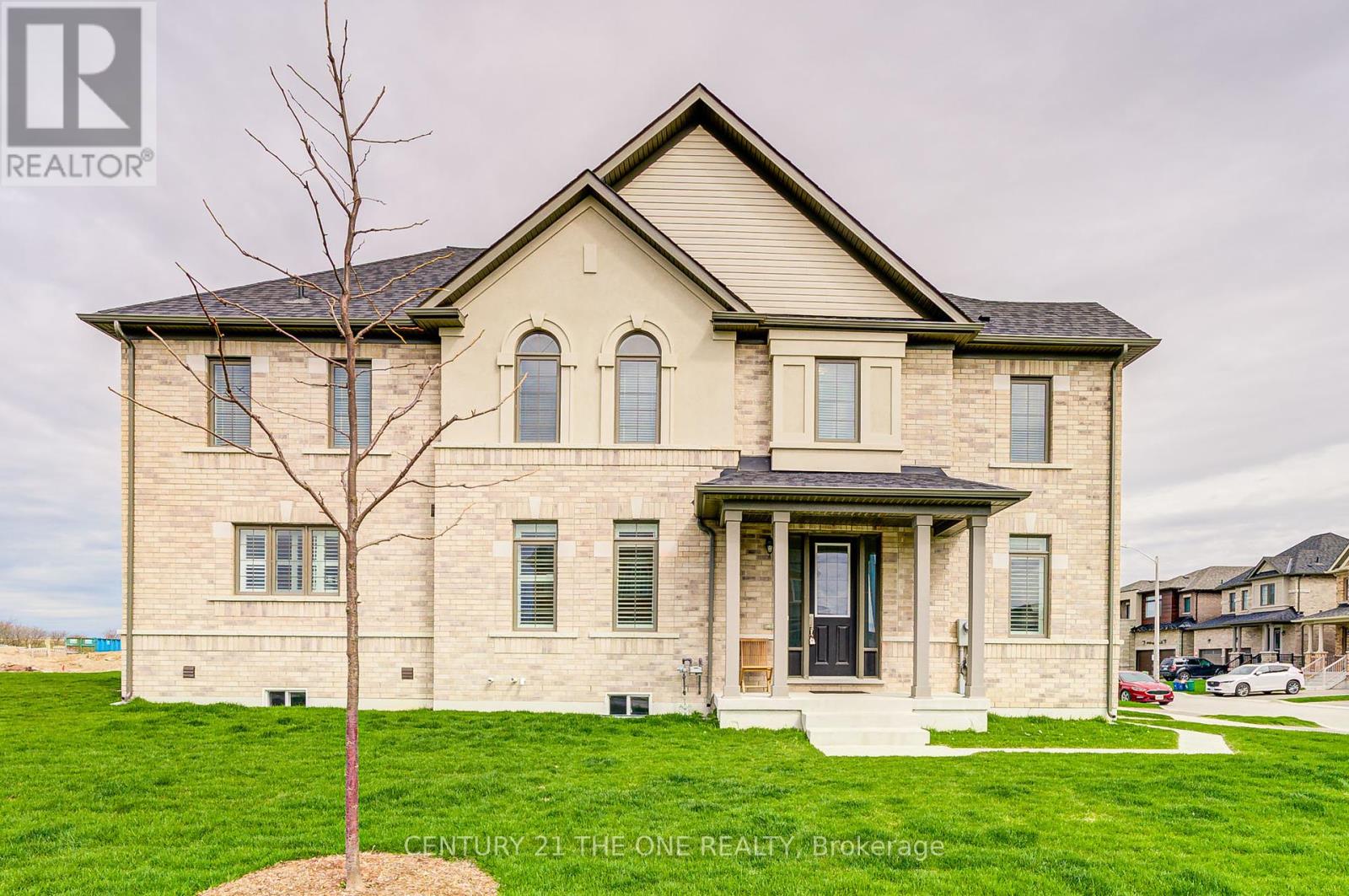 Photo 2 of 2 Wesley Brooks Street, Clarington ON