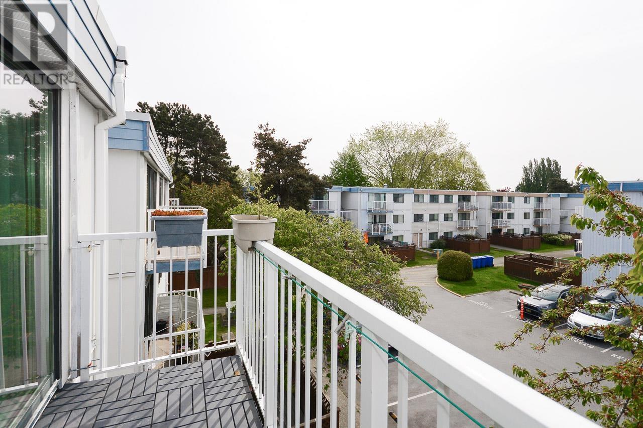 #301-7200 LINDSAY Road, Richmond