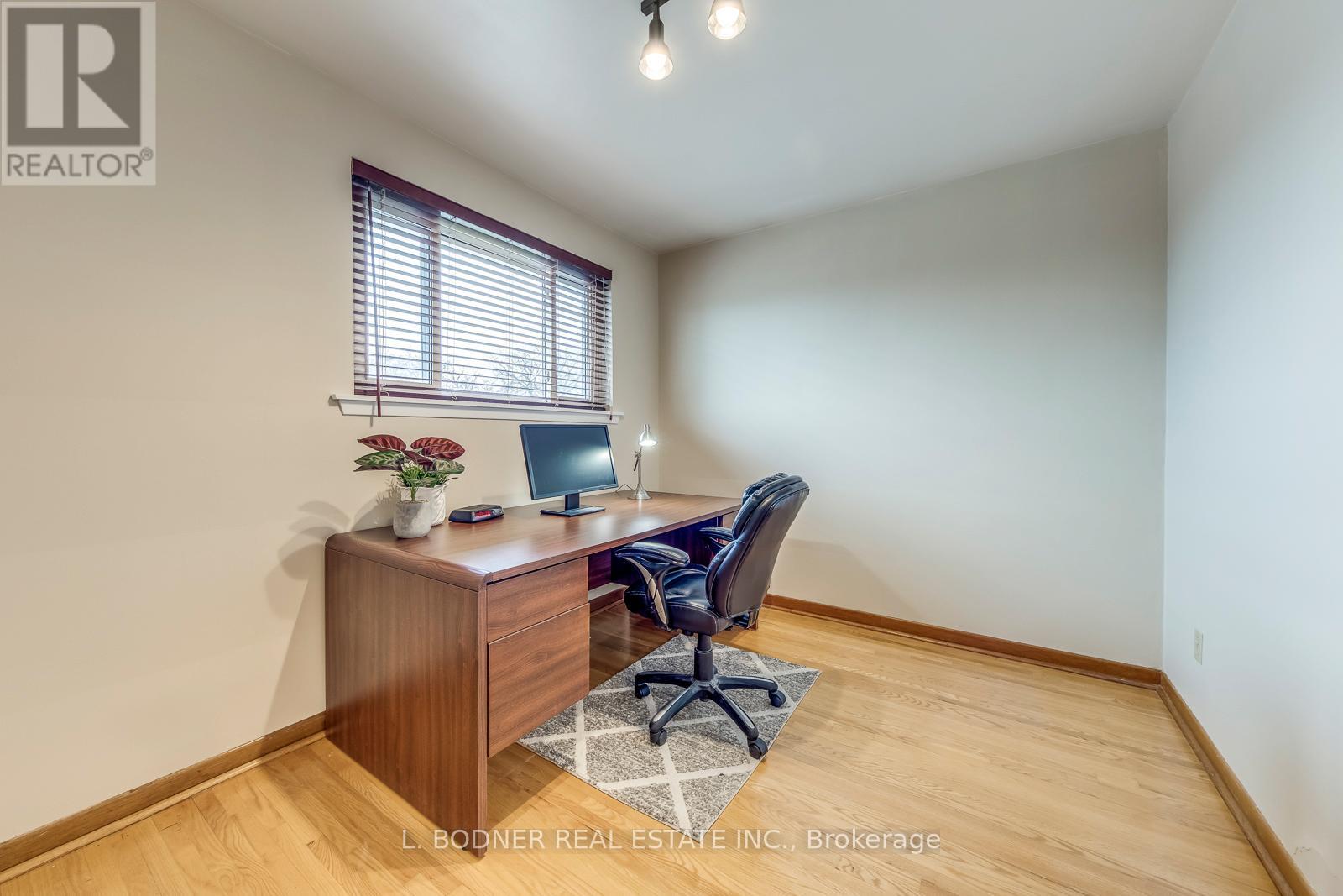 Photo 26 of 6899 Darcel Avenue, Mississauga ON