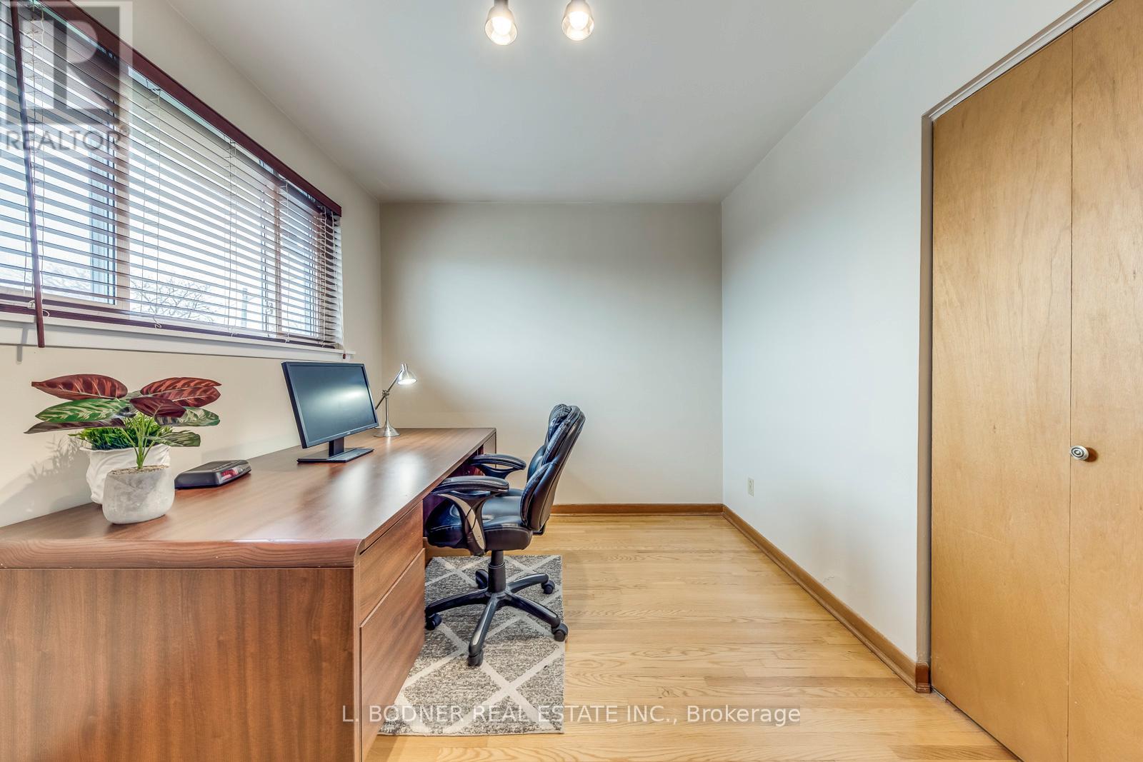 Photo 1 of 6899 Darcel Avenue, Mississauga ON