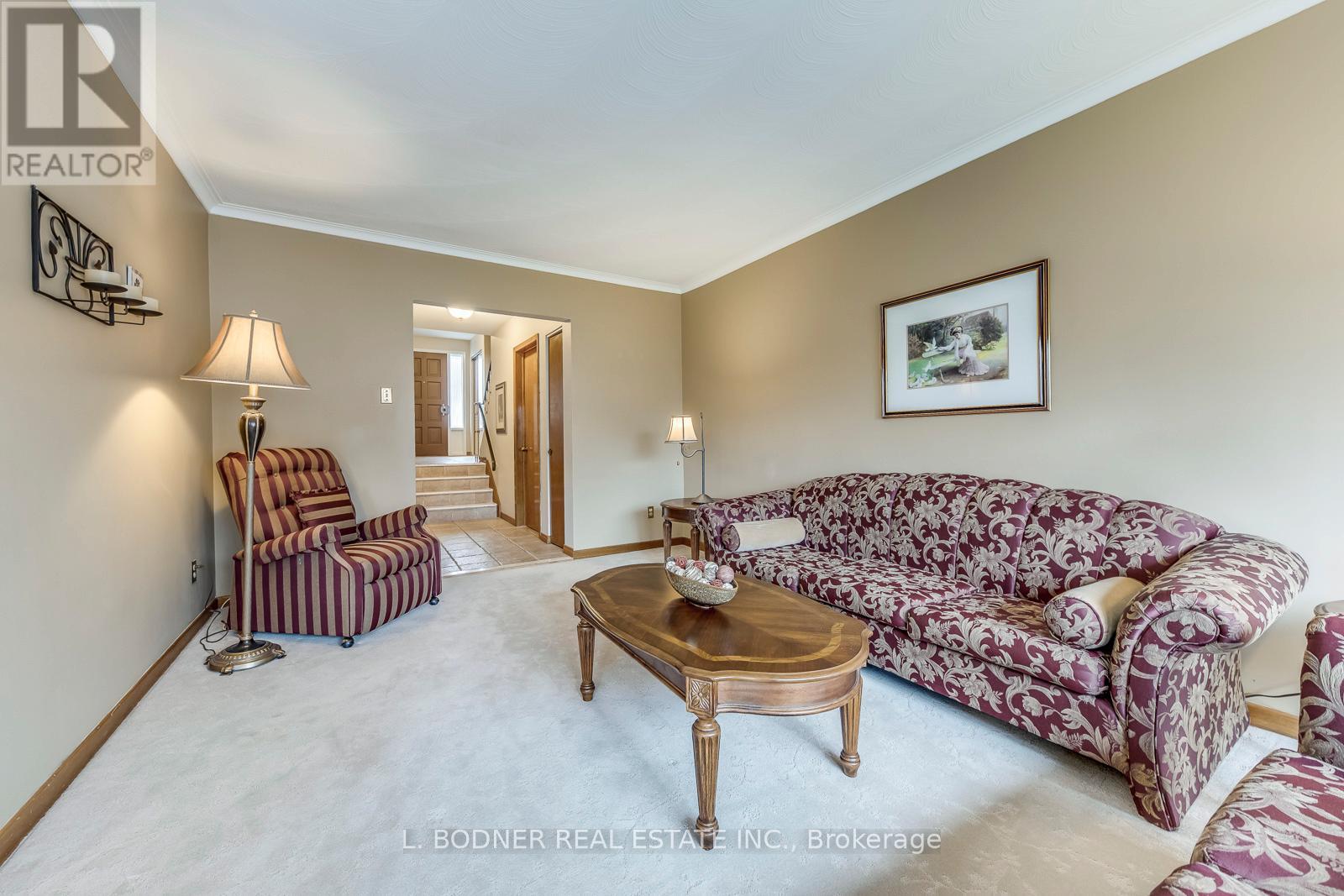 Photo 36 of 6899 Darcel Avenue, Mississauga ON