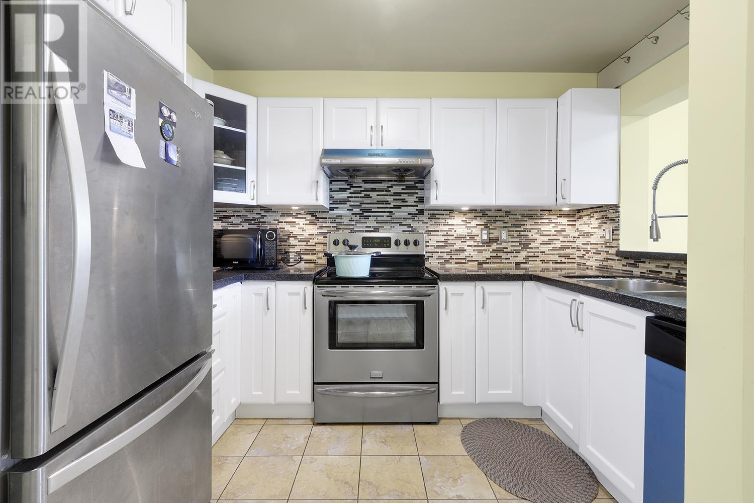 Photo 20 of 1102 3070 Guildford Way, Coquitlam BC