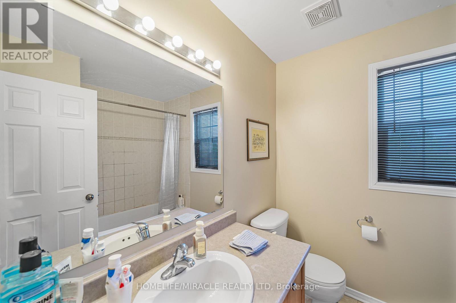 Photo 23 of 356 West Ridge Drive, Ottawa ON