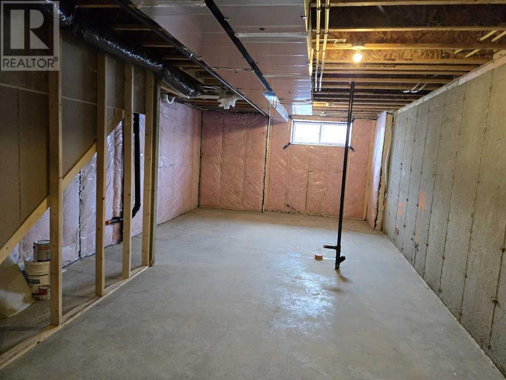 Single Family House for Sale in  Aquila Drive NW Glacier Ridge Calgary 