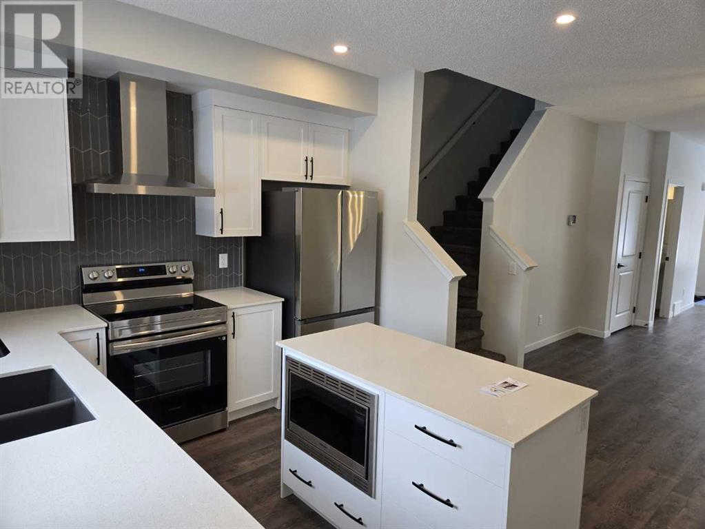 Single Family House for Sale in  Aquila Drive NW Glacier Ridge Calgary 