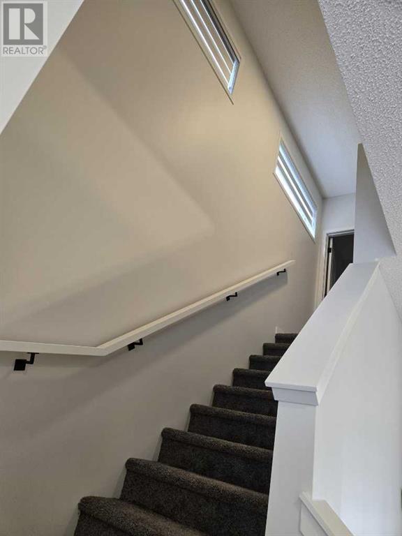 Single Family House for Sale in  Aquila Drive NW Glacier Ridge Calgary 