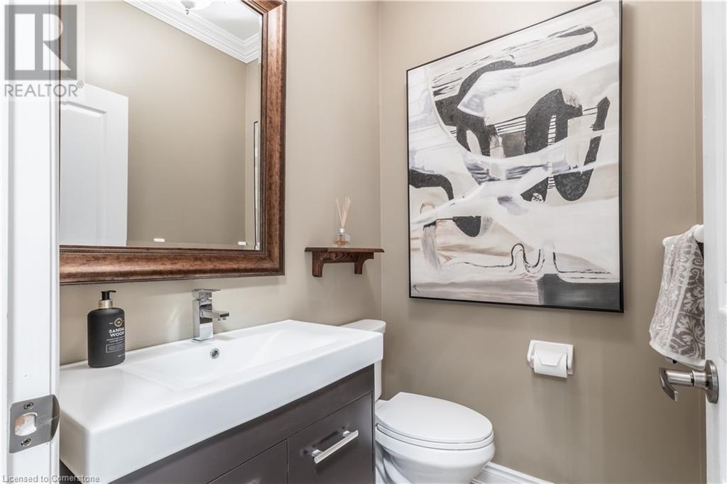 Photo 23 of 3329 Springflower Way, Oakville ON