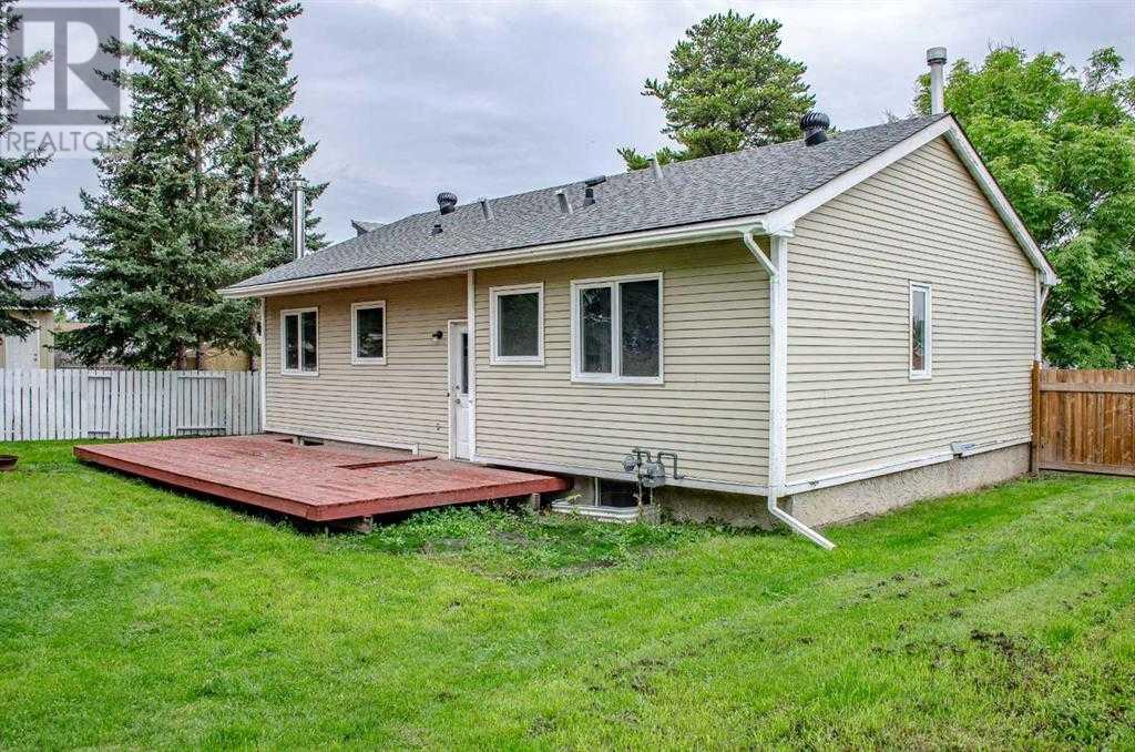 Photo 20 of 150 Leigh Crescent, Fort Mcmurray AB