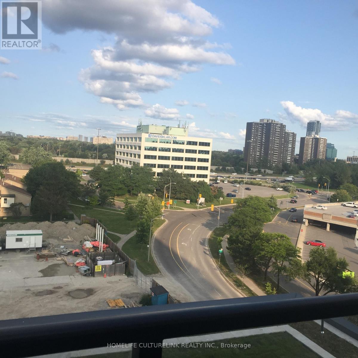 Photo 9 of 710 150 Fairview Mall Drive, Toronto ON
