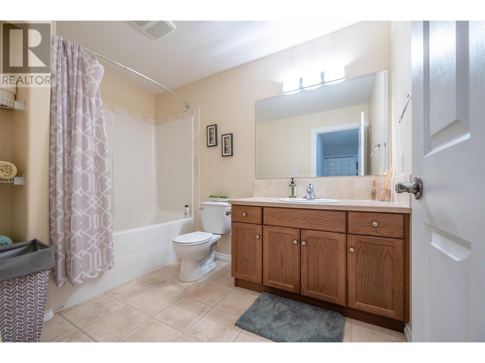 1742 Fairford Drive Unit# 102, Penticton