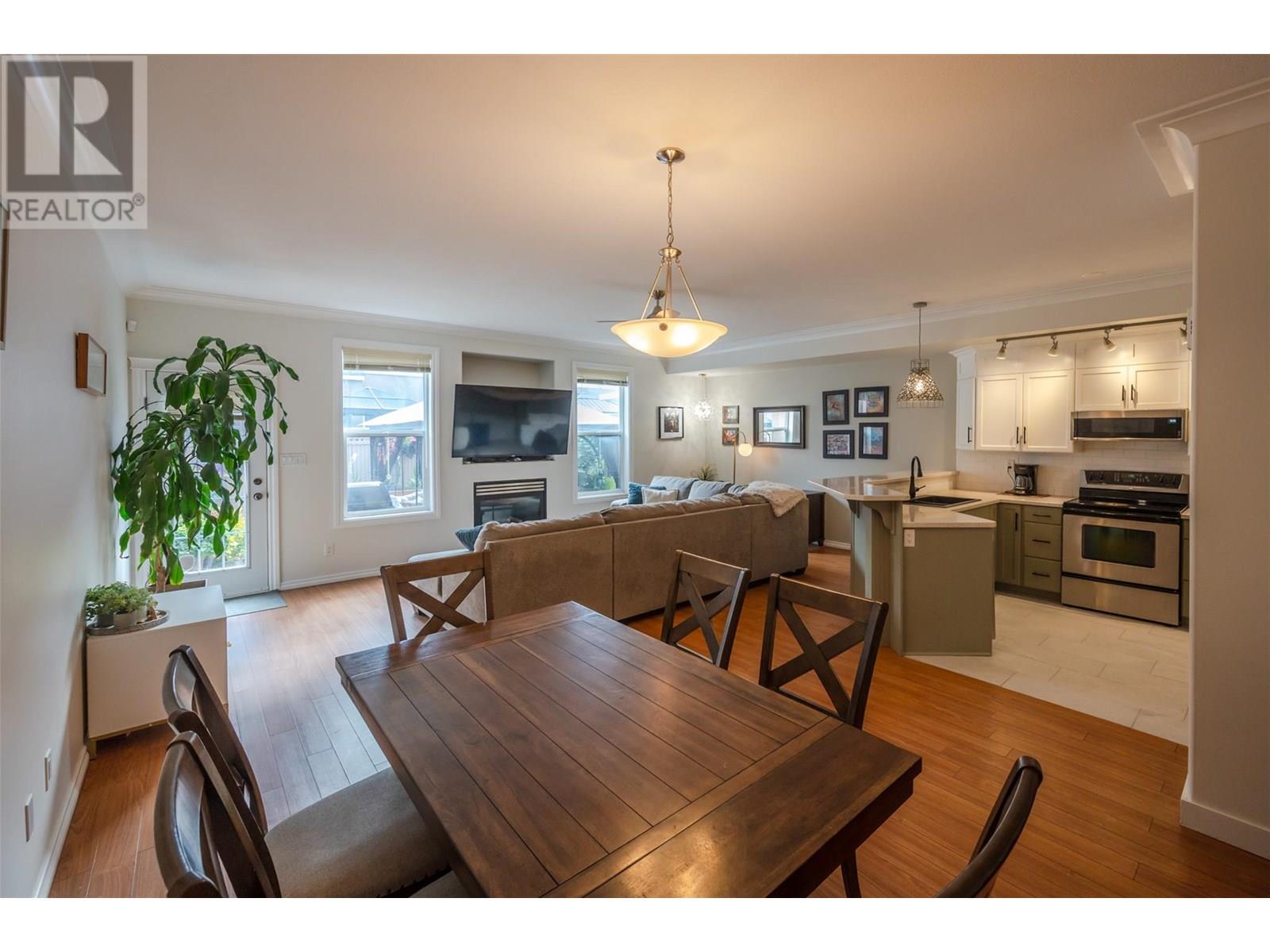 1742 Fairford Drive Unit# 102, Penticton