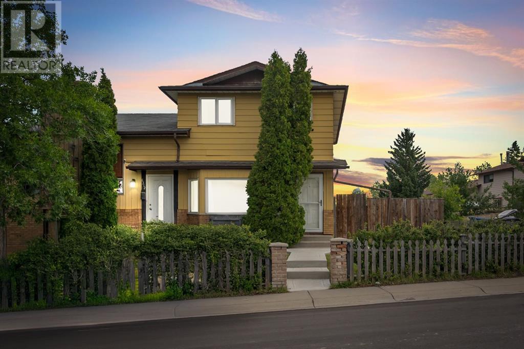 8310 berkley Road NW, Calgary, Alberta