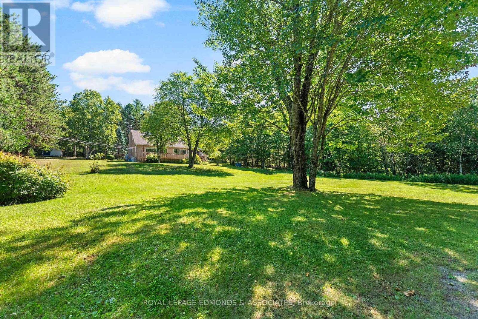 Photo 45 of 36 Crescent Drive, Brudenell Lyndoch And Raglan ON