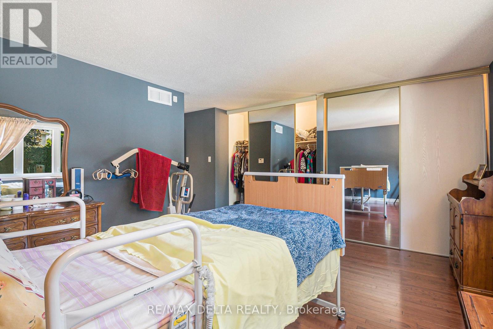 Photo 21 of 762 Adencliffe Drive, Ottawa ON
