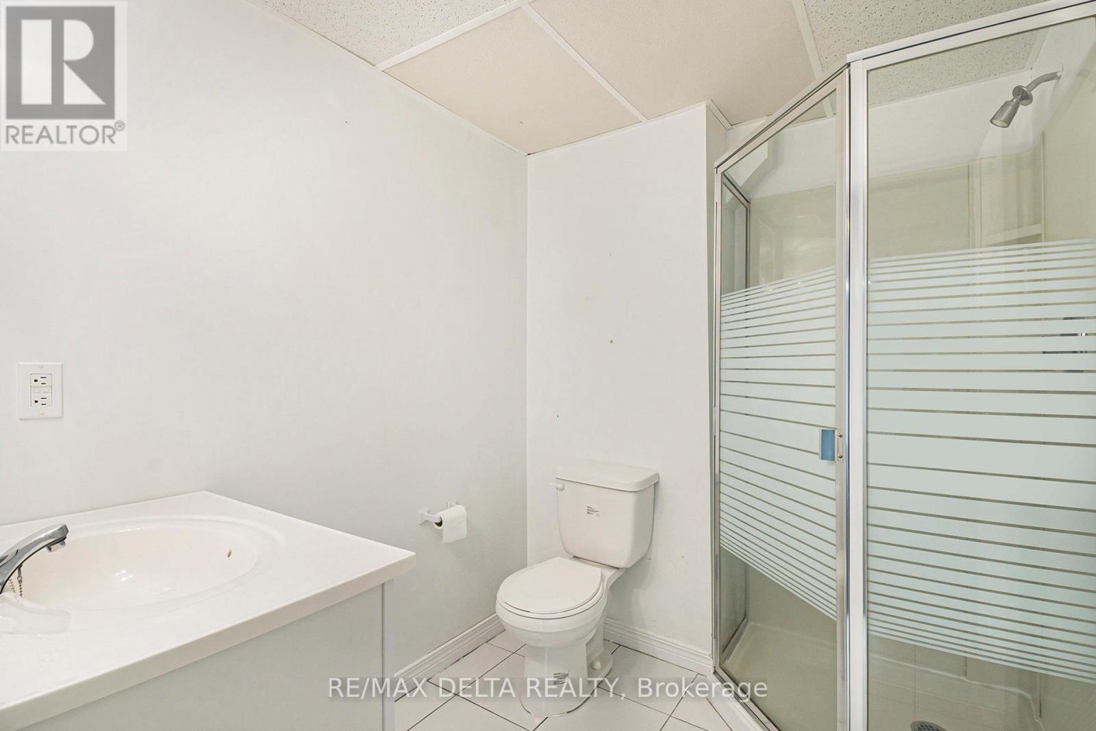 Photo 20 of 762 Adencliffe Drive, Ottawa ON