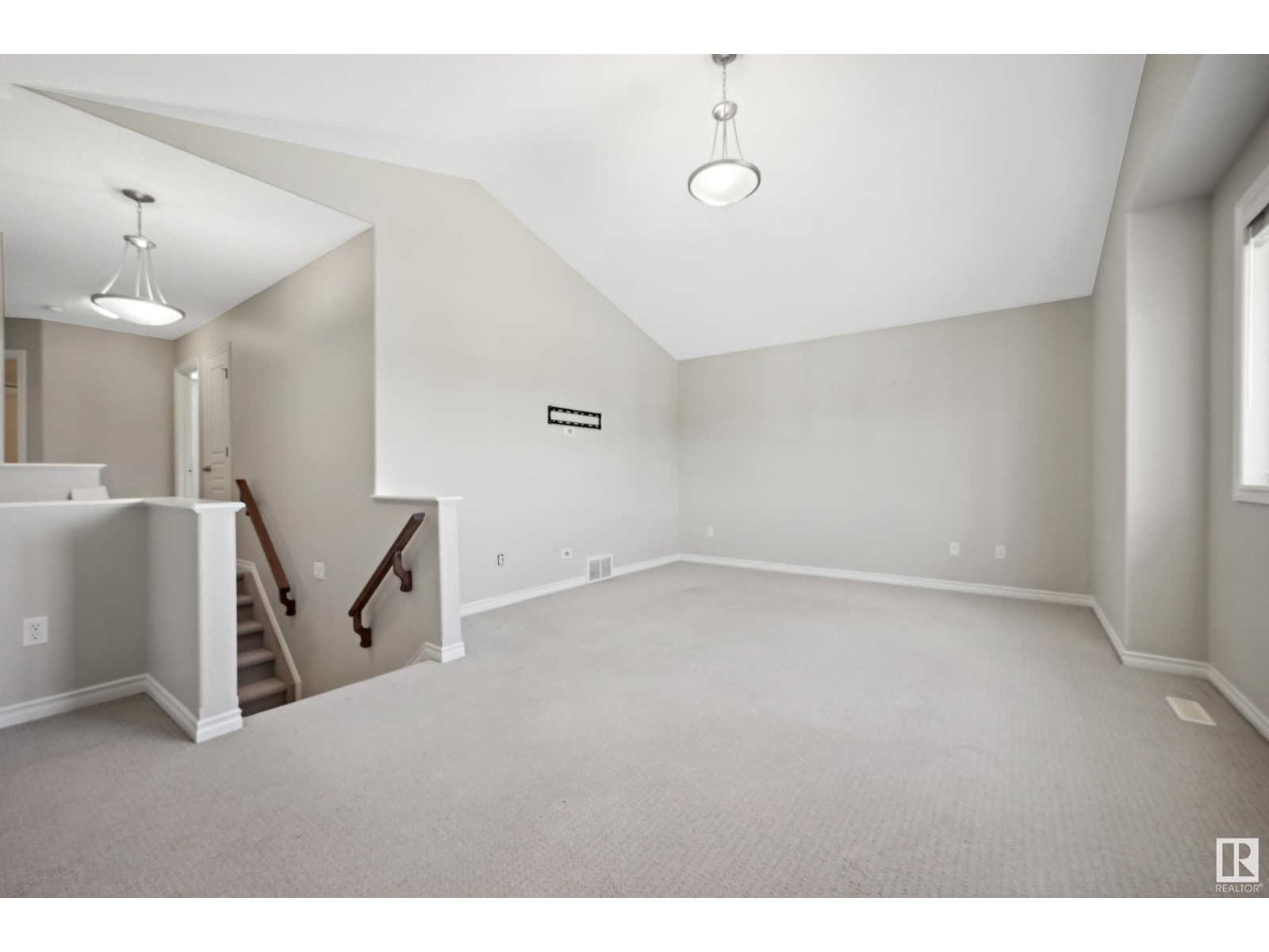 Photo 26 of 4518 211 A St Nw, Edmonton AB