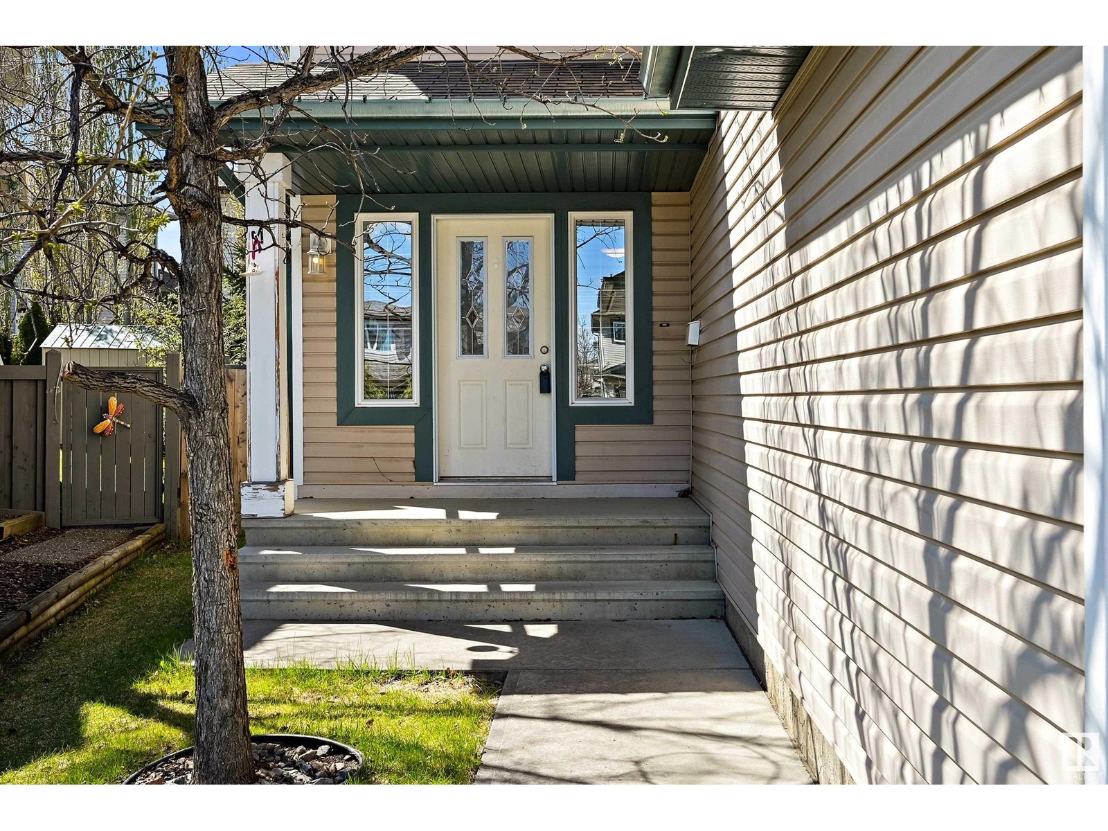 Photo 5 of 4518 211 A St Nw, Edmonton AB