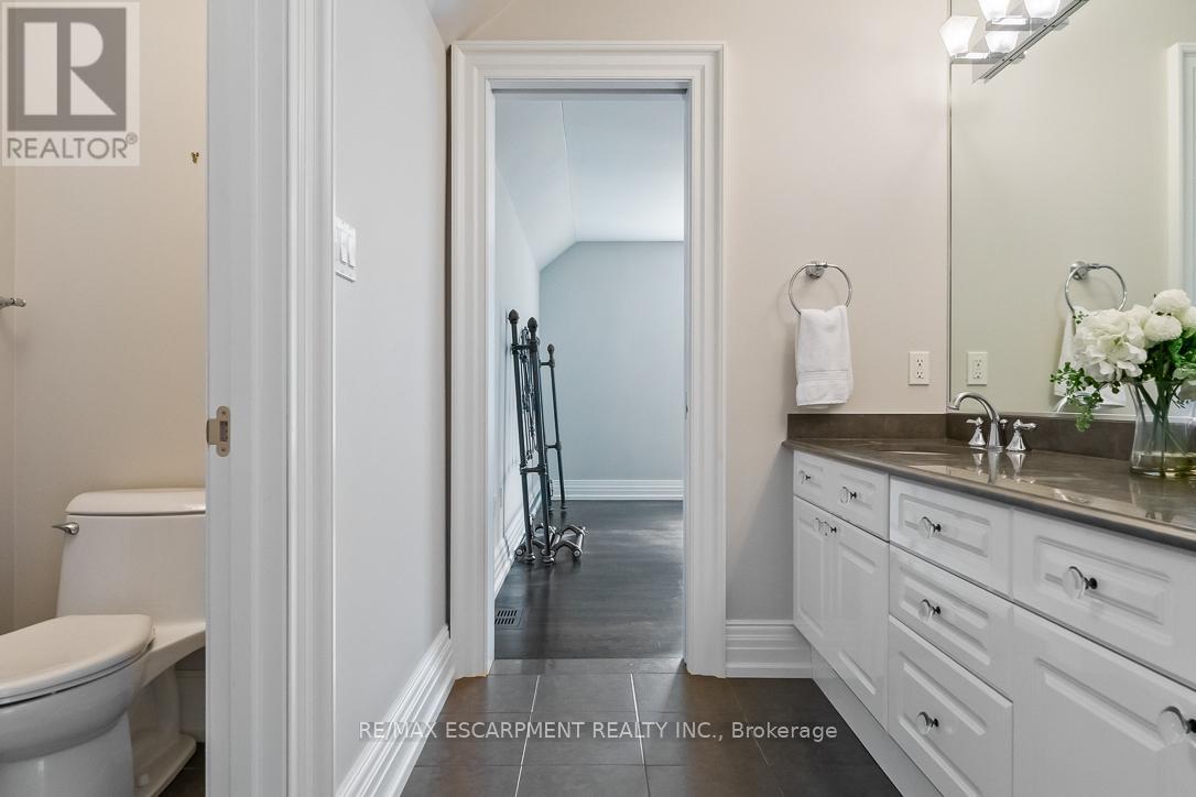 Photo 20 of 1229 Minaki Road, Mississauga ON